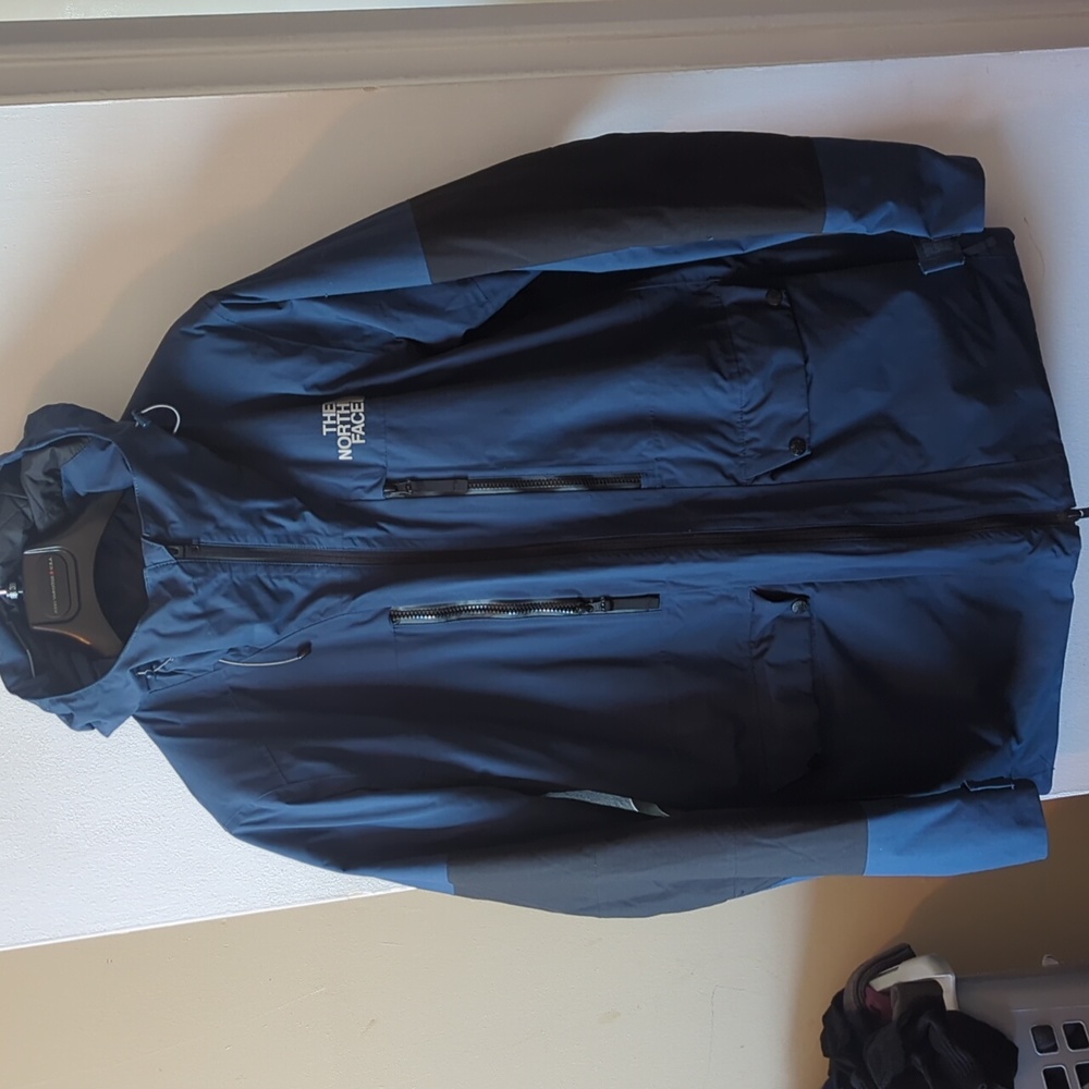 North Face Jacket NWOT - excellent condition